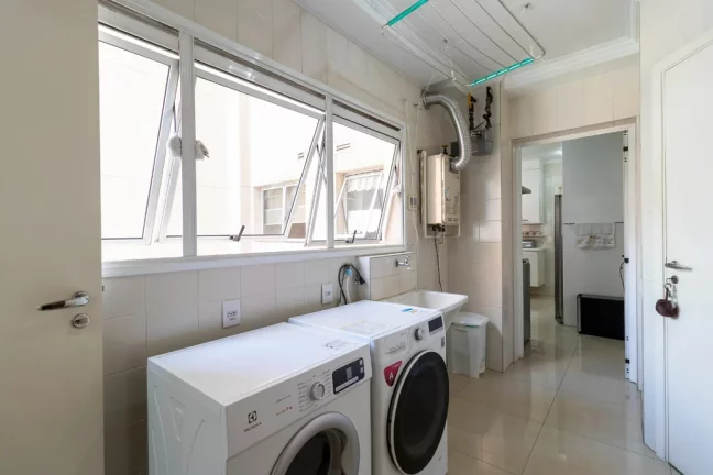 Imagem Apartamento à venda em São Paulo, Moema, com 3 quartos, 195m2