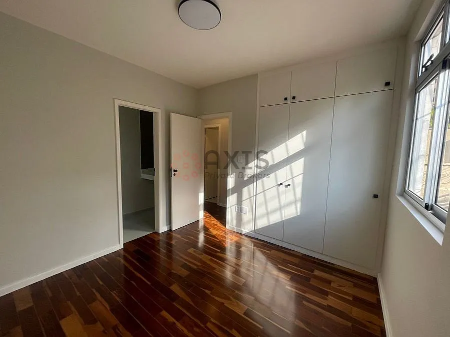 Imagem São Pedro - 2 quartos - 2 Vagas - Reformado
