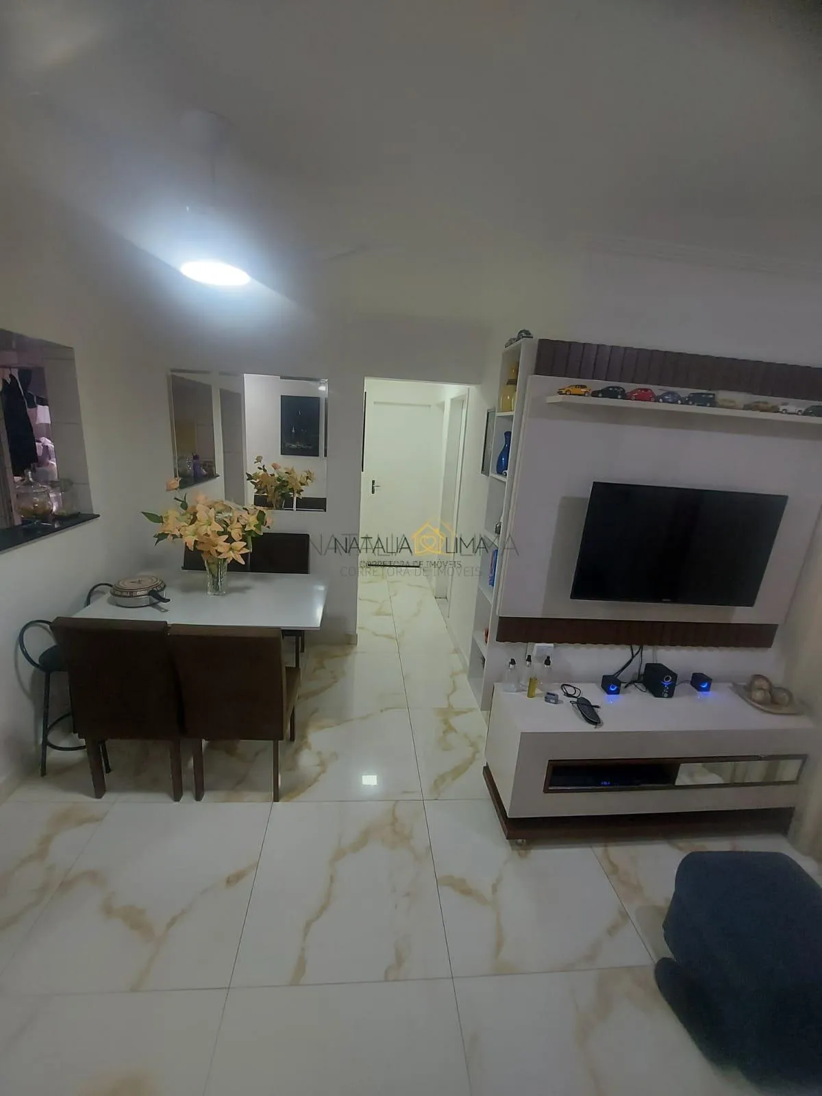 Imagem Apartamento com 3 Quartos e 2 banheiro à Venda, 65 m² por R$ 455.000