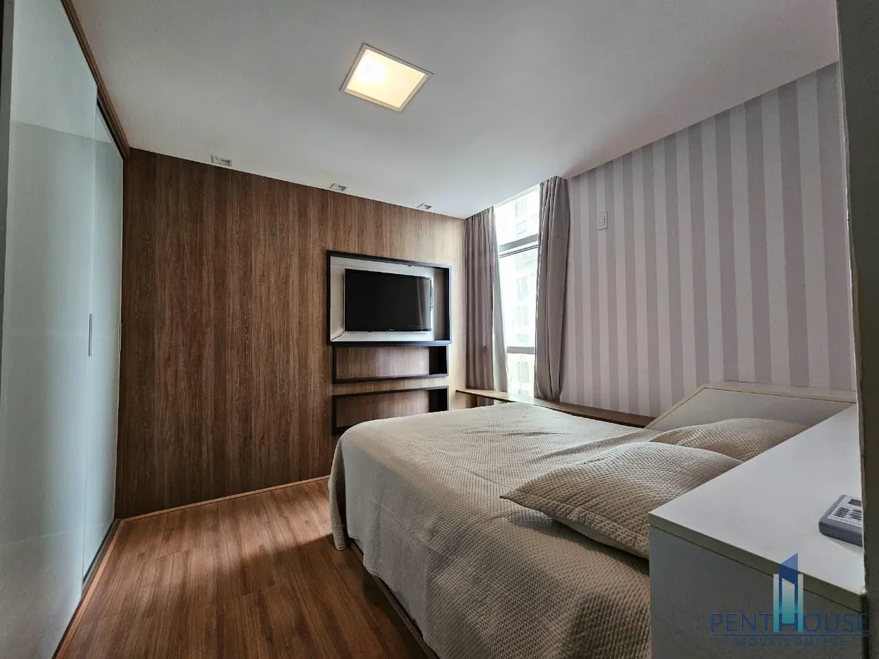 Imagem Apartamento Zona Central para Venda em Balneário Camboriú, CENTRO, 3 dormitórios, 3 suítes, 4 banheiros, 2 vagas