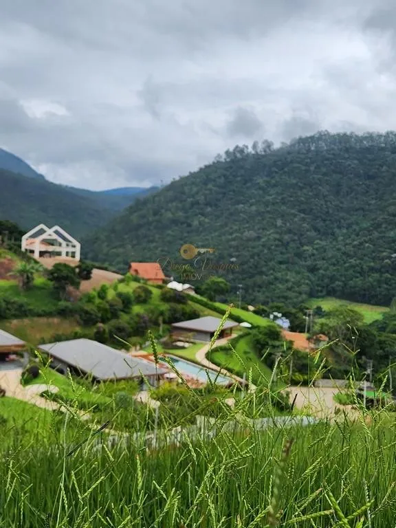 Imagem Terreno em Condomínio para Venda em Teresópolis / RJ no bairro Vale Alpino
