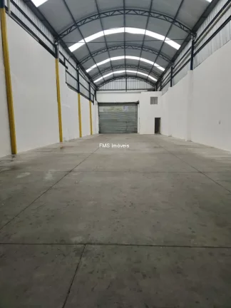 Imagem Galpão com 1200m2 na Vila Maria.