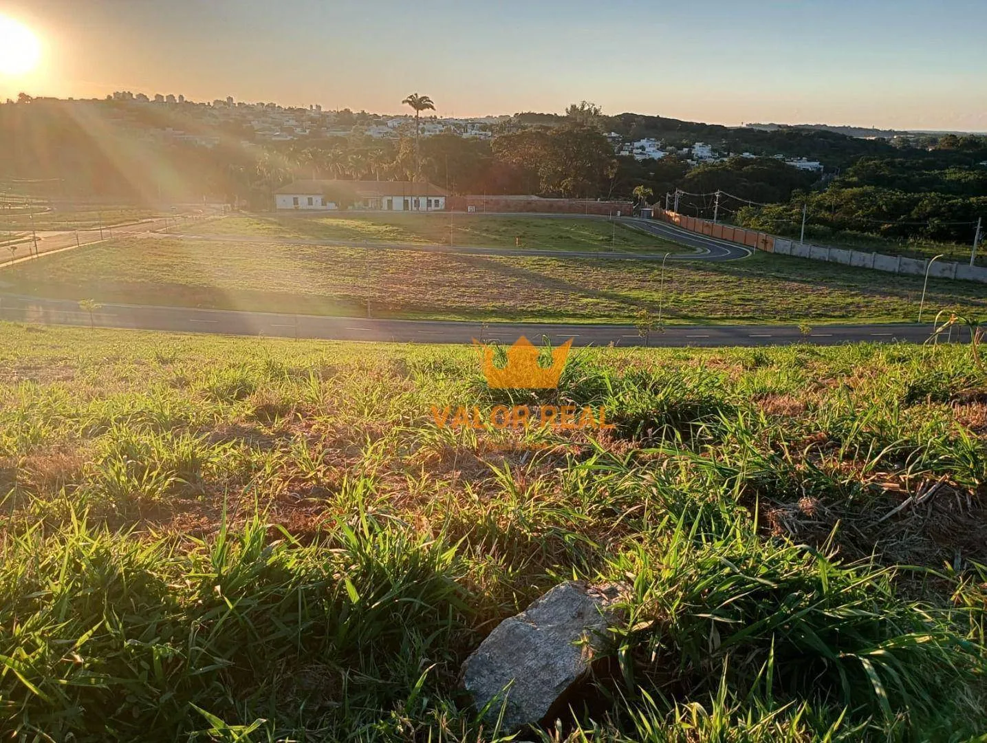 Imagem Terreno Exclusivo no Alphaville Dom Pedro Zero, 412 m2, R$ 990 mio
