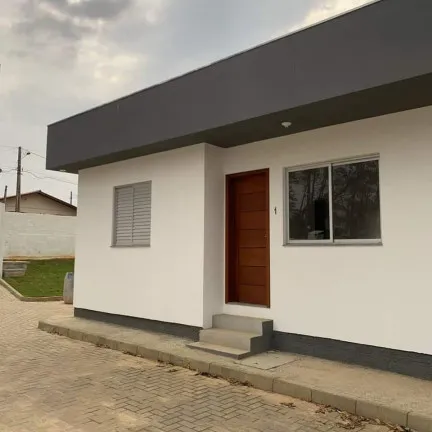 Imagem Casa de Condomínio com 2 Quartos à Venda, 57 m² em Laranjinha - Criciúma