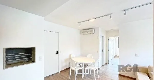 Imagem Apartamento no bairro Auxiliadora de 2 dormitórios vaga e infra