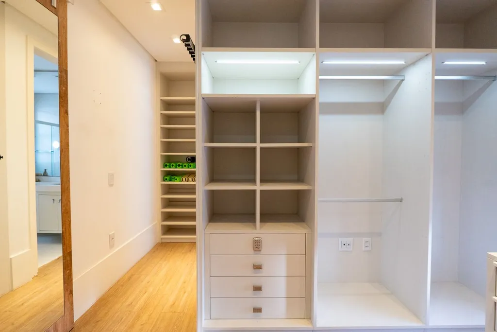 Imagem Apartamento à venda em São Paulo, Vila Mariana, com 4 quartos, 411m2