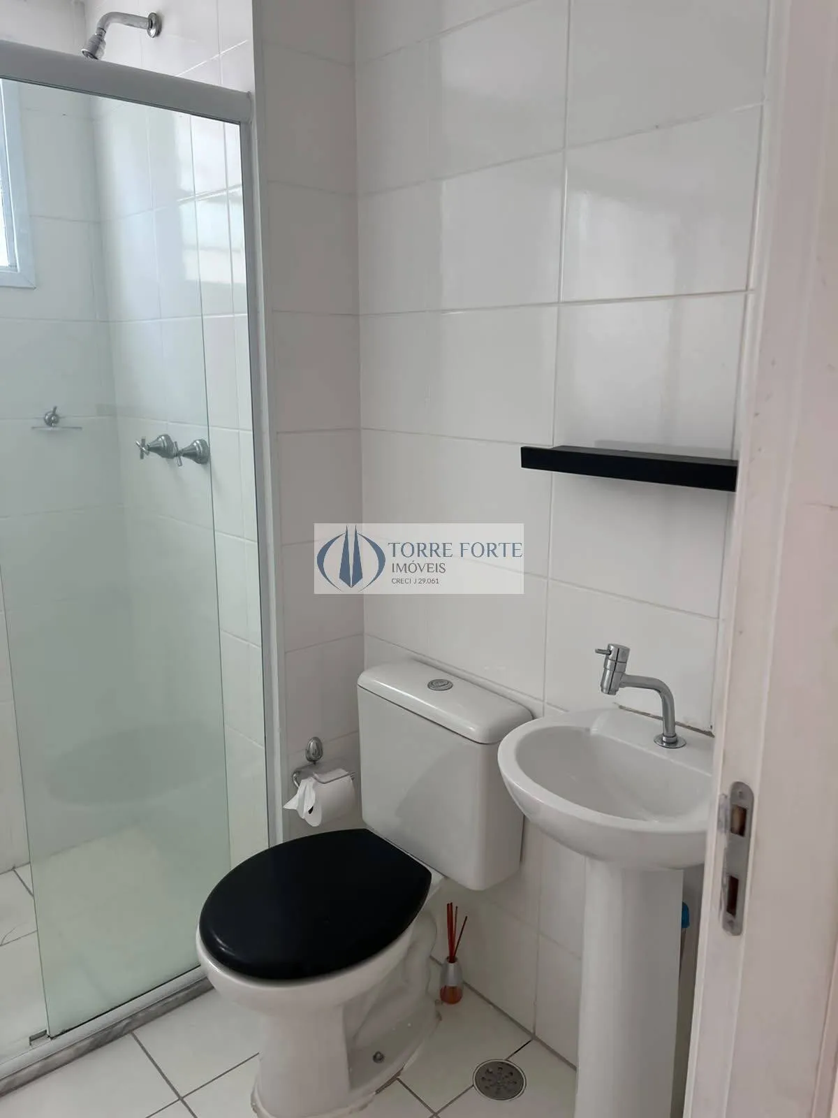 Imagem Apartamento com 2 dormitorios 1 vaga de garagem no Jardim Ibitirama.