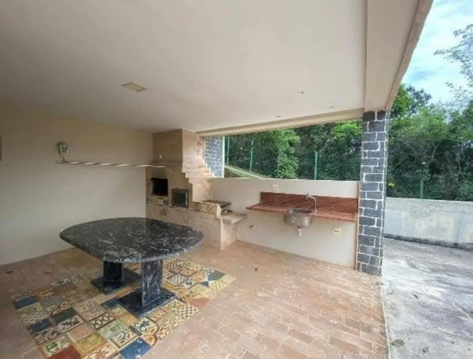 Imagem Casa em Alphaville, Santana de Parnaíba - 3 Dormitórios e Área de Lazer Completa