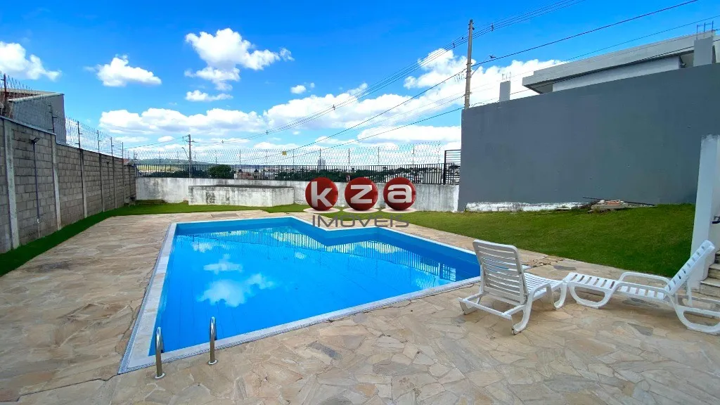 Imagem Terreno à venda no Condomínio Vivenda das Pitangueiras em Valinhos-SP com 300m² de área!