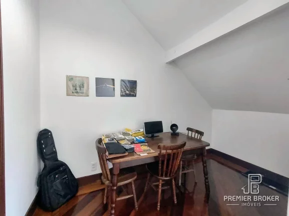 Imagem Casa à venda, 220 m² por R$ 1.900.000,00 - Tijuca - Teresópolis/RJ