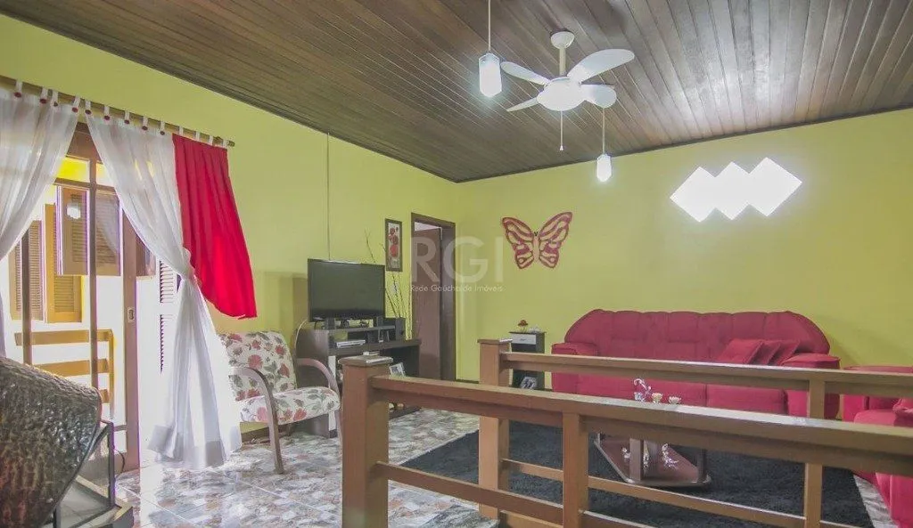 Imagem Casa para Venda - 252m², 3 dormitórios, sendo 1 suites, 3 vagas - Parque Santa Fé