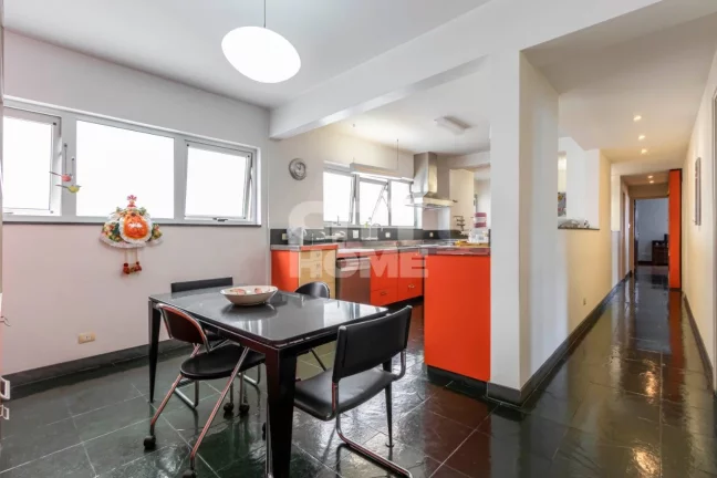 Imagem Ótimo apartamento com 225m² no Jardim Paulista rico em iluminação natural e muito arejado. Livin...