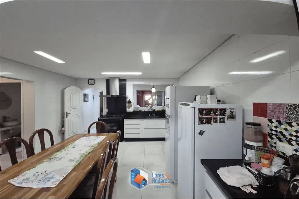 Imagem Casa à venda 2 Quartos 1 Suite 2 Vagas 180M² Vila Tolstoi São Paulo - SP