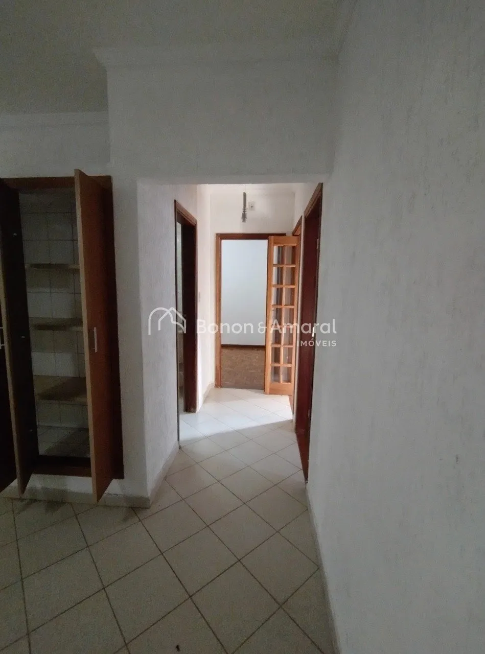 Imagem Casa Terrea com Edicula a venda no Parque Taquaral