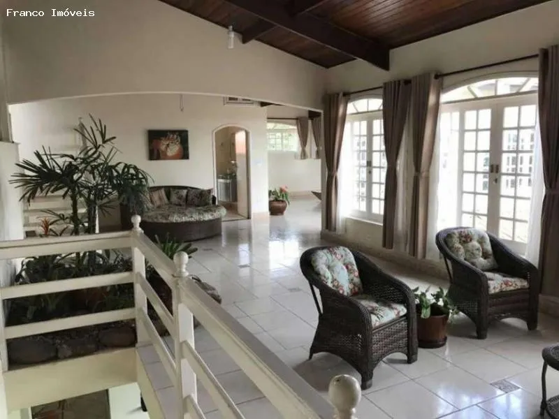 Imagem Casa para Venda em Ribeirão Pires, Suissa, 6 dormitórios, 5 suítes, 6 banheiros, 6 vagas