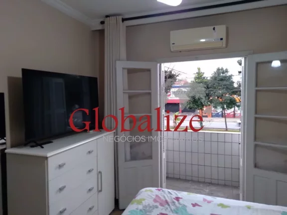 Imagem Apartamento com 2 dormitórios de frente e sacada no primeiro andar no bairro do Boqueirão em Santos (SP) por R$ 340.000,00 !