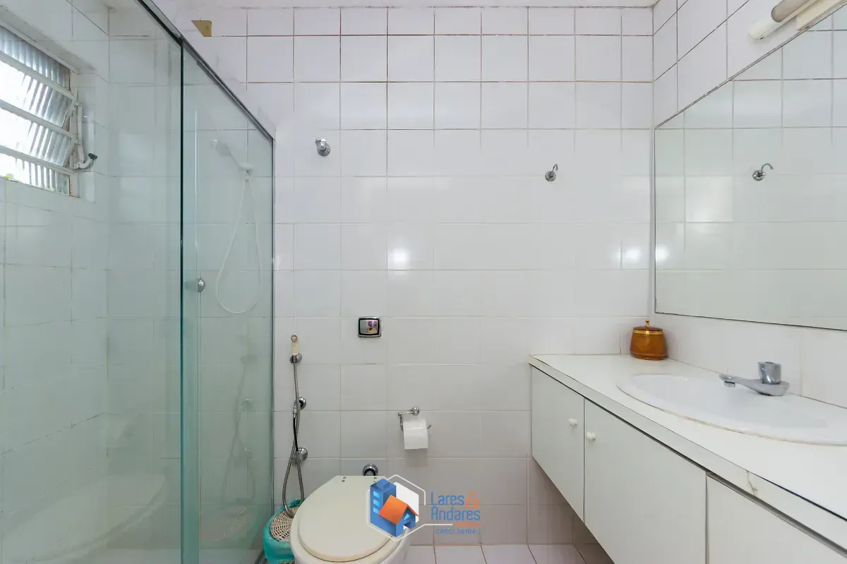 Imagem Casa para venda em Vila Morse com 9 quartos, sendo 3 suítes, 643m²