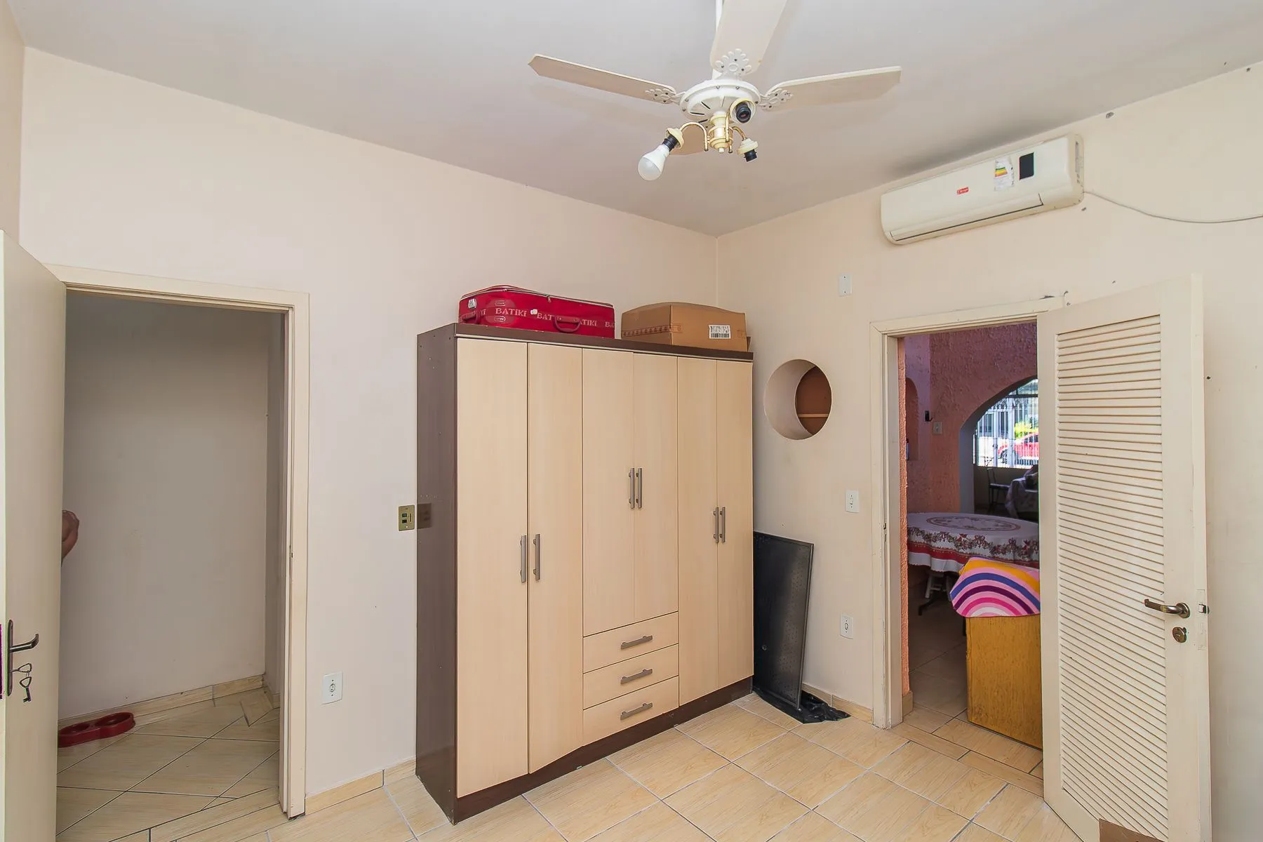 Imagem Casa 4 dormitórios - 1 vaga - 330m² Menino Deus