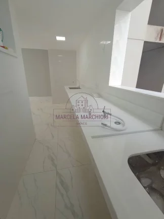 Imagem Apartamento 3 quartos frente nas Castanheiras ( Suspensa a venda)