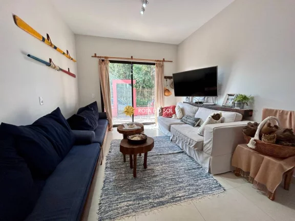 Imagem Casa com piscina à venda Praia Mariscal Bombinhas SC