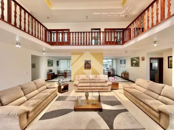 Imagem Casa de Condomínio em Golf Park - Carapicuíba
