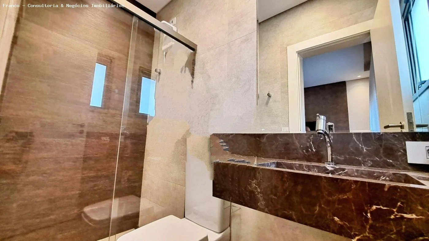 Imagem Casa em Condomínio para Venda em Santana de Parnaíba, Alphaville, 5 dormitórios, 5 suítes, 7 banheiros, 6 vagas