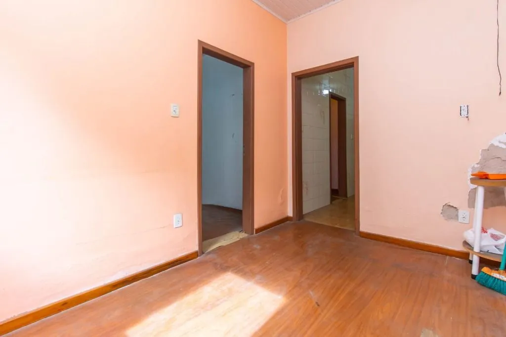 Imagem Casa com 3 dormitórios, 1 vaga e 74m² no bairro Cristo Redentor