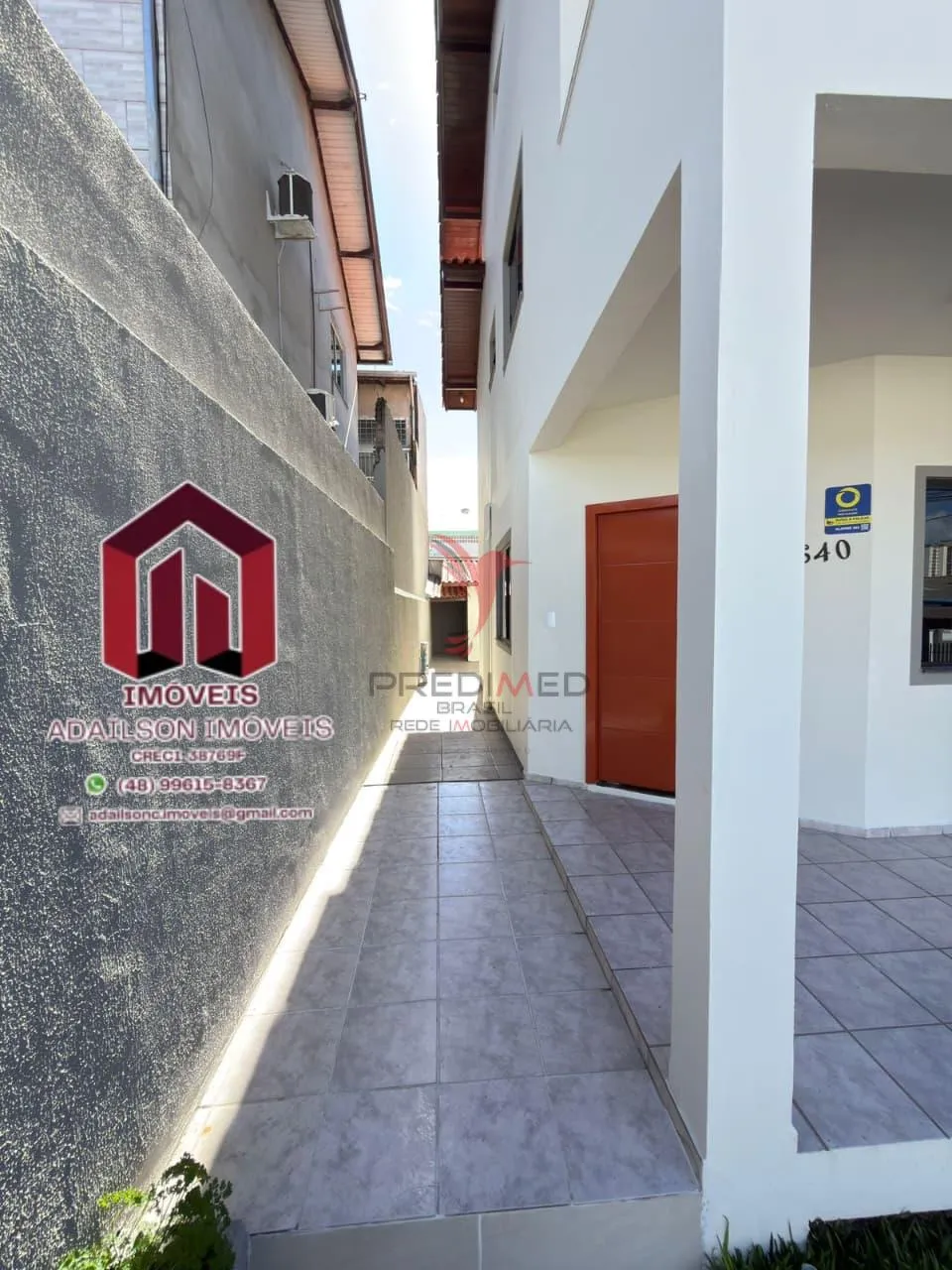 Imagem Casa com edícula , churrasqueira. SAO JOSÉ -SC - Completa, Reformada e Pronta para Morar!