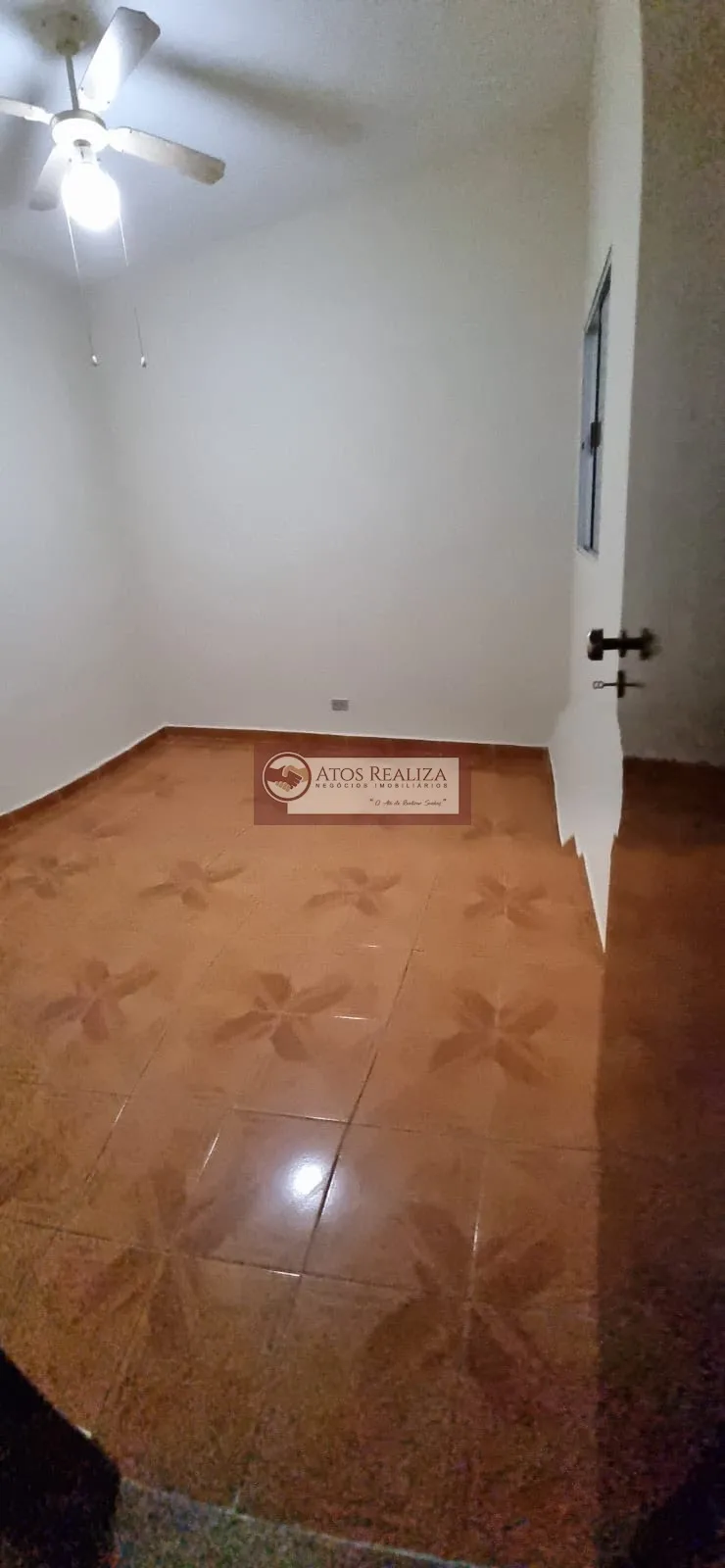 Imagem Sobrado à venda em Jardim Santa Cruz - São Paulo com 220M², 4 dormitórios e 3 banheiros por R$ 690.000,00