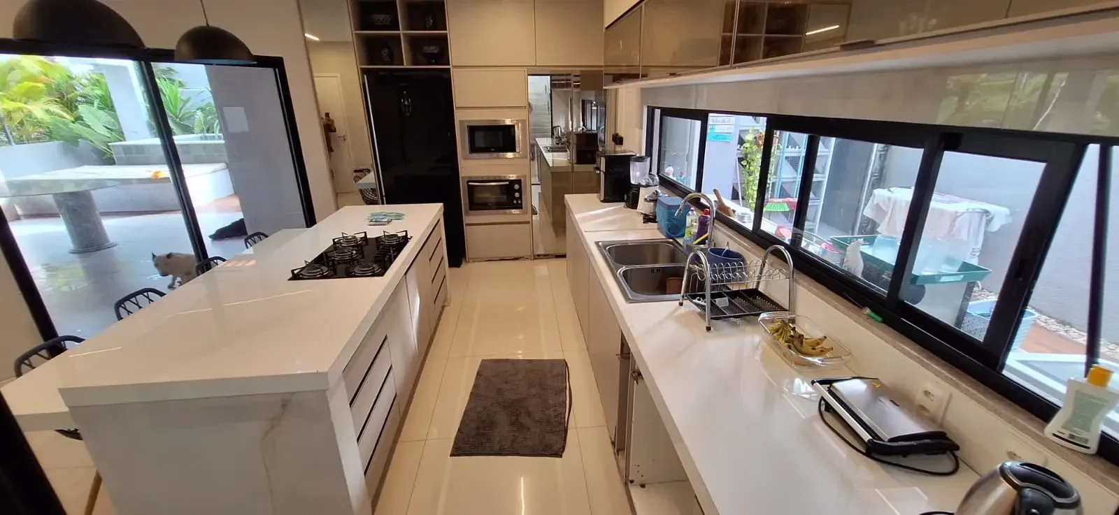 Imagem Casa de Condomínio com 3 Quartos à Venda, 420 m² em PIRES FAÇANHA - EUSEBIO