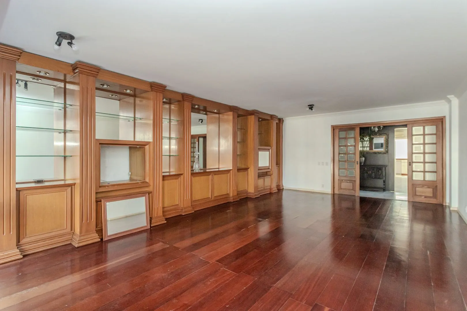 Imagem Apartamento no Moinhos de Vento de 3 dormitórios vaga e infra DESOCUPADO
