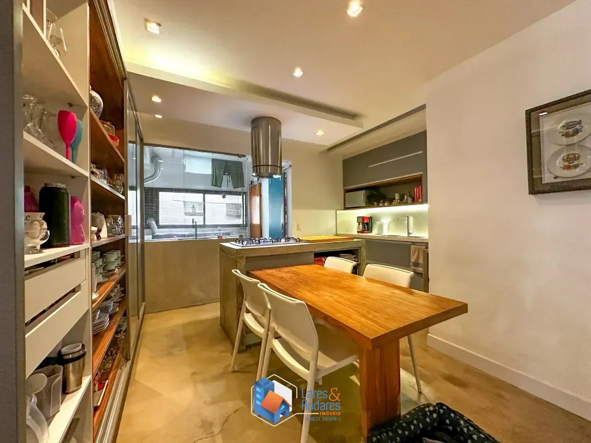 Imagem Apartamento para venda em Vila Sofia com 3 quartos, sendo 1 suíte, 147m²