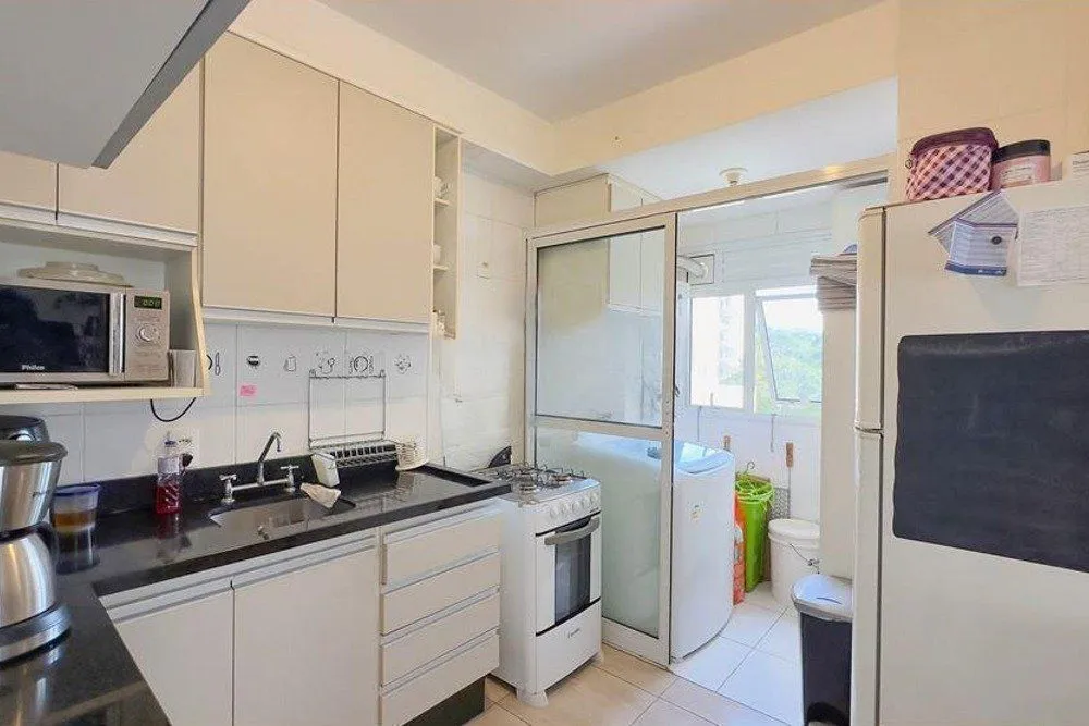 Imagem Apartamento de 3 dormitórios à venda no Bairro Teresópolis, Porto Alegre.