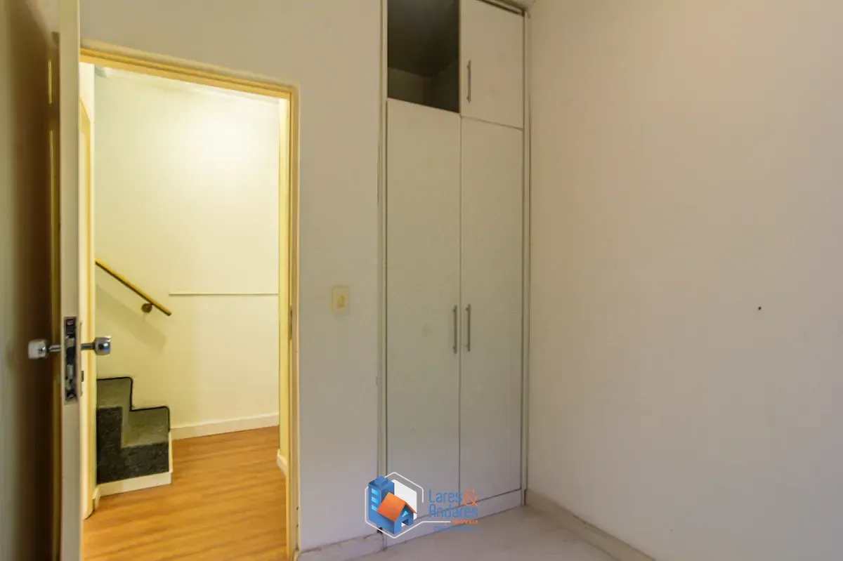 Imagem Casa de vila para venda em Vila Madalena com 3 quartos, sendo 1 suíte, 200m²