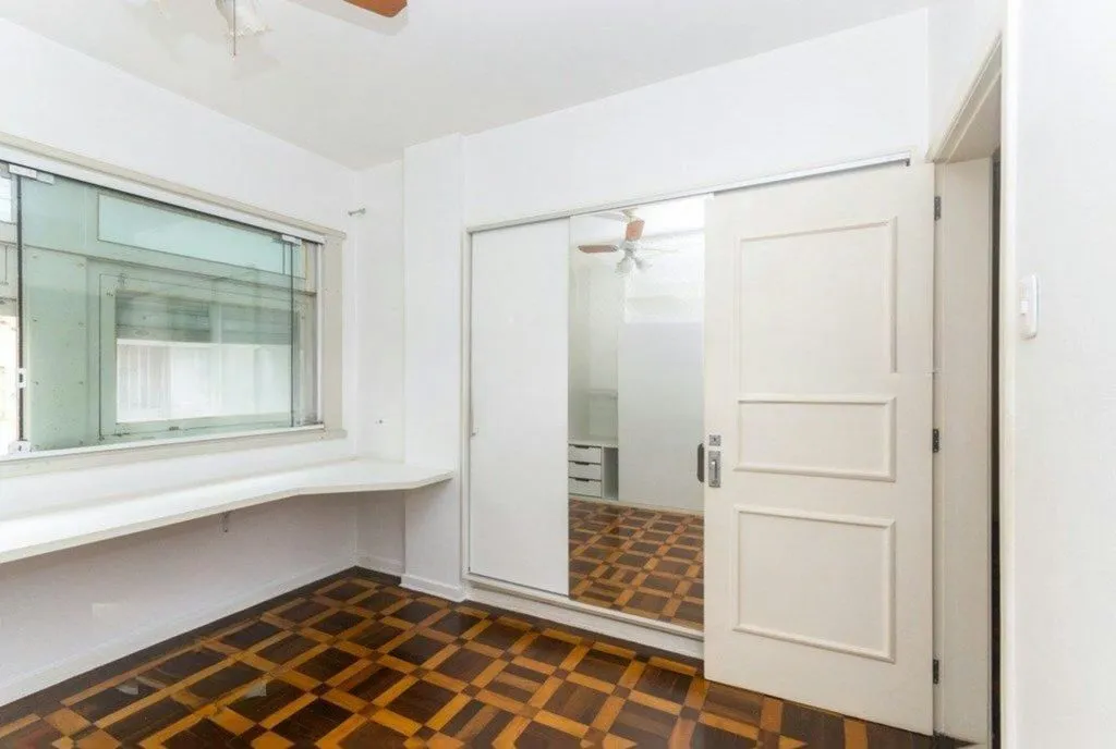 Imagem Apartamento de 3 dormitórios à venda no Bairro Centro Histórico - Porto Alegre