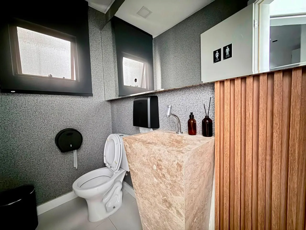 Imagem Ponto Comercial à venda com 80m2 por R$ 90.000,00