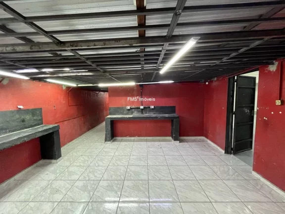 Imagem Galpão Comercial Para Locação na Vila Leopoldina, São Paulo-SP: 660m², 14 Vagas de Garagem!