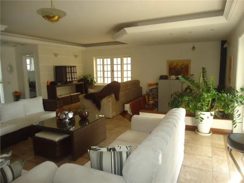 Imagem Imperdível oportunidade: Casa em condomínio de luxo na Colinas dos Álamos, Valinhos-SP - 3 quartos, 3 suítes, 540m².