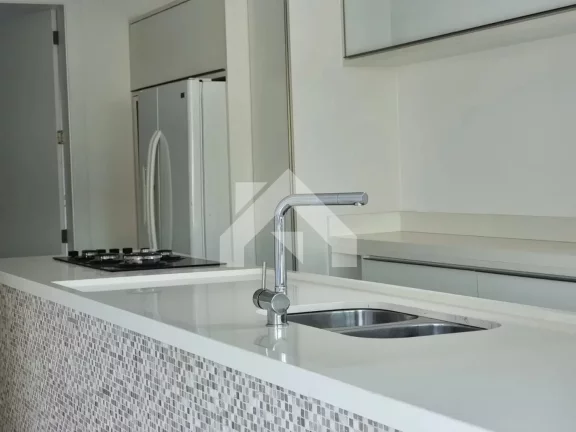 Imagem Casa de Condomínio em Alphaville - Santana de Parnaíba, SP