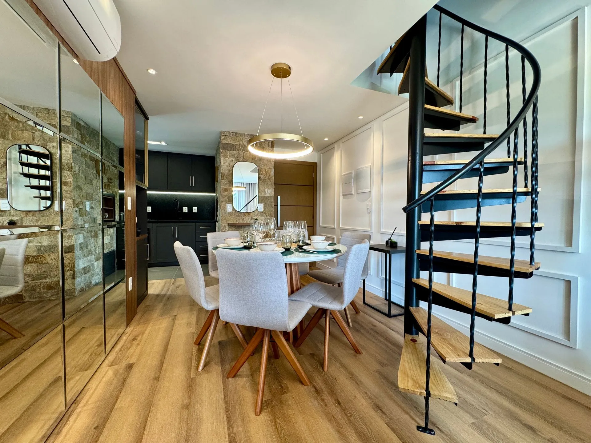 Imagem Duplex à venda em Gramado, Carniel, com 3 quartos, 88m2