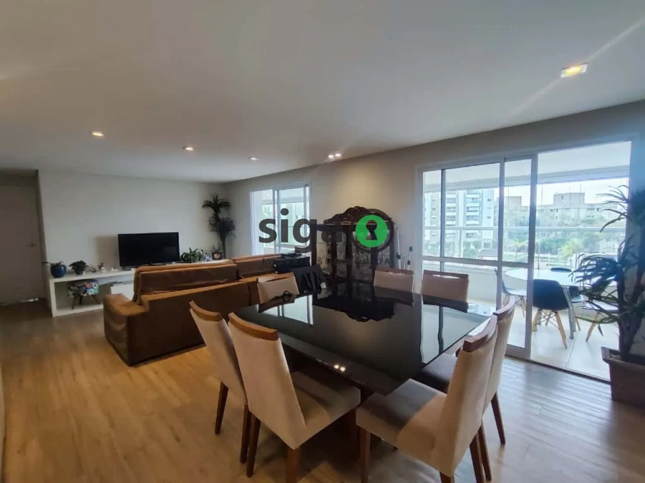 Imagem Apartamento de 185 metros 4 dormitórios 2 suítes 2 vagas