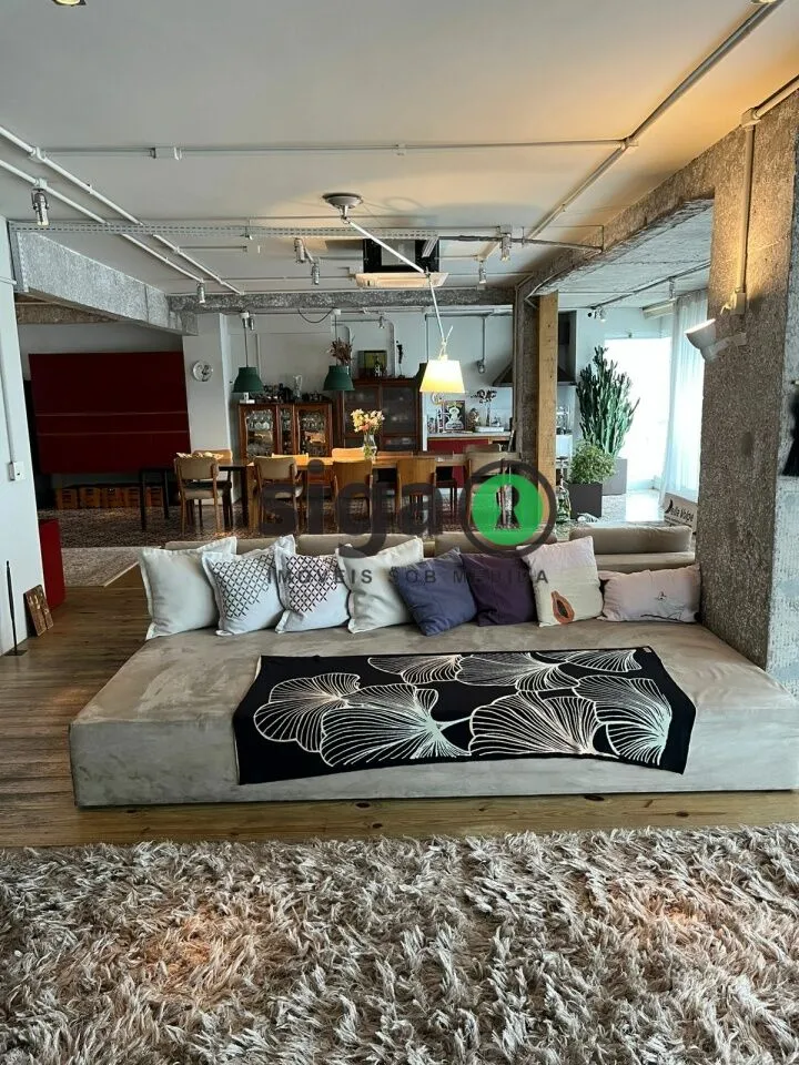 Imagem APARTAMENTO 233M² PARA VENDA E LOCACAO MOBILIADO COM 2 DORMITORIOS NO CAMPO BELO