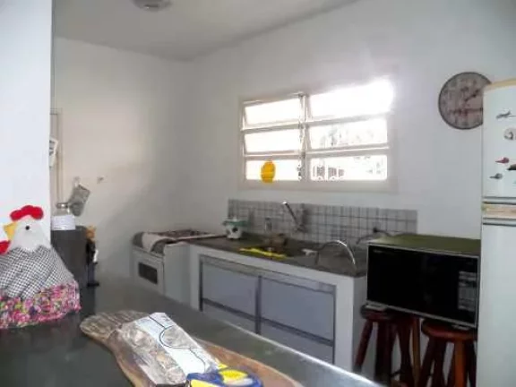 Imagem Casa com 04 dormitórios - Próximo a Prefeitura.
