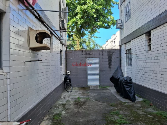Imagem Apartamento térreo de 3 dormitórios em Santos na Aparecida no BNH(Plano 4) para reforma à venda por R$ 310.000,00