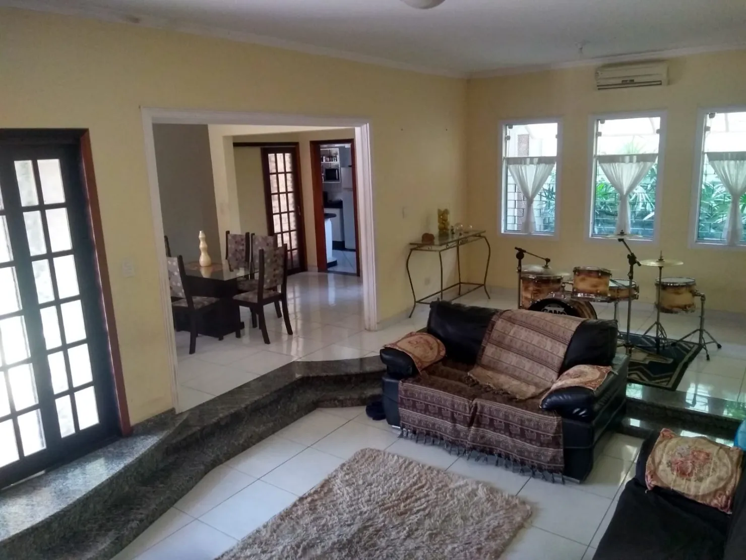Foto do imóvel Casa à venda 3 Quartos, 1 Suite, 3 Vagas, 250M², Jardim Mariana, Pindamonhangaba - SP