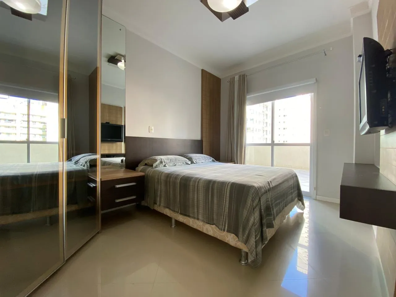 Imagem Apartamento à venda com 143m2 por R$ 1.990.000,00