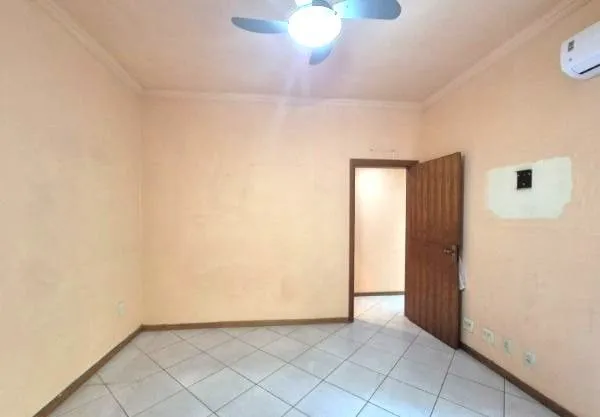 Imagem Apartamento no Centro de 2 dormitórios DESOCUPADO