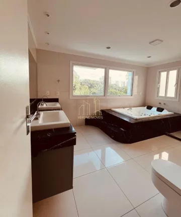 Imagem Casa Alto Padrão à Venda em Alphaville Salvador I ? 4 Suítes | Espaço Gourmet | Piscina | 2 Lotes