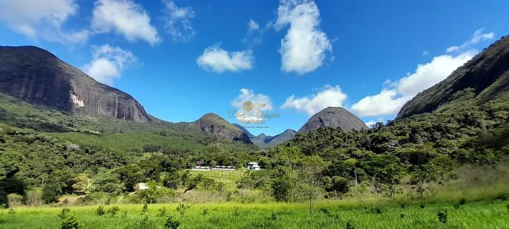 Imagem Sítio para Venda em Teresópolis / RJ no bairro Santa Rita
