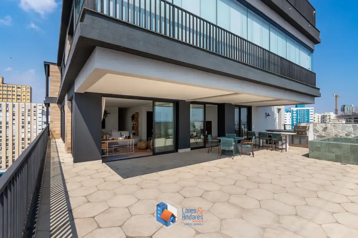 Imagem Cobertura para venda em Vila Madalena com 3 quartos, sendo 3 suítes, 381m²